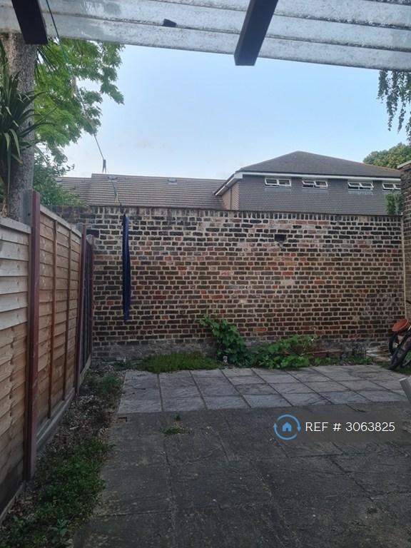 House in London - View 4