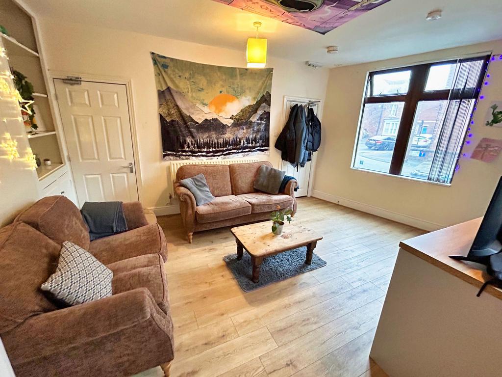 House in Sheffield - View 2