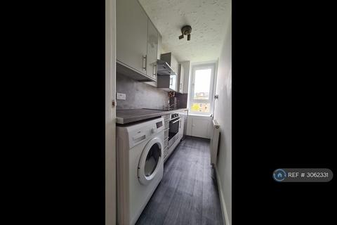 2 bedroom flat to rent, Eden Street, Dundee, DD4