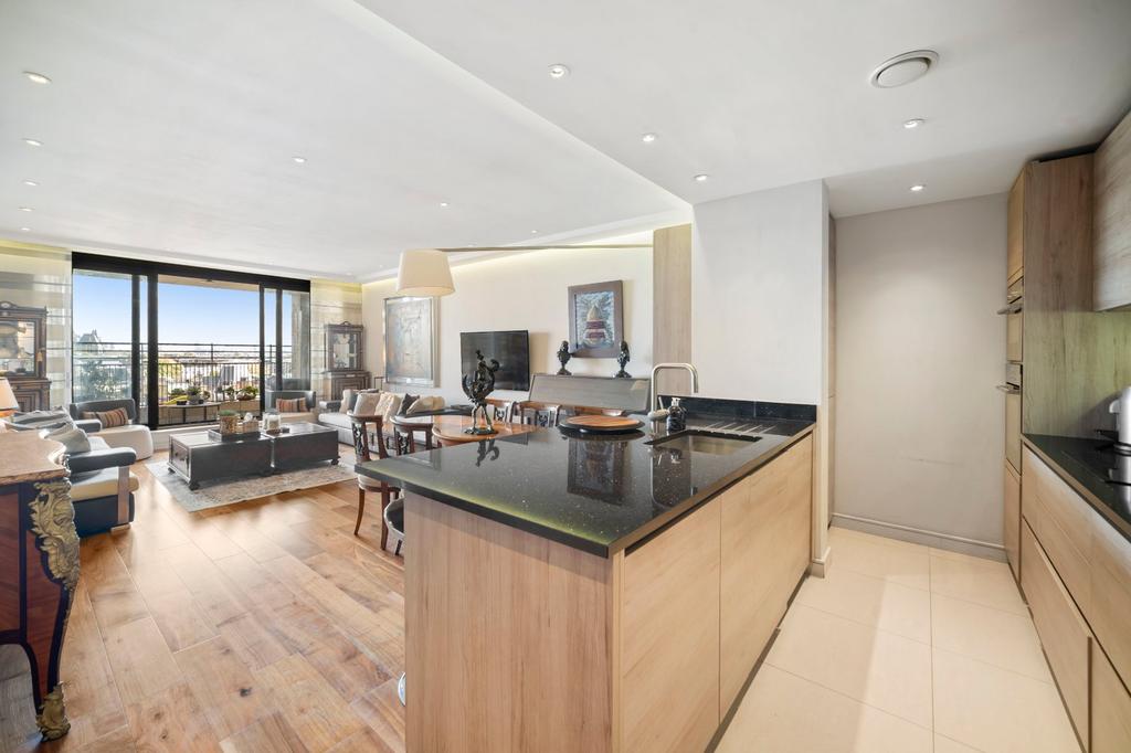 Apartment in London - View 2