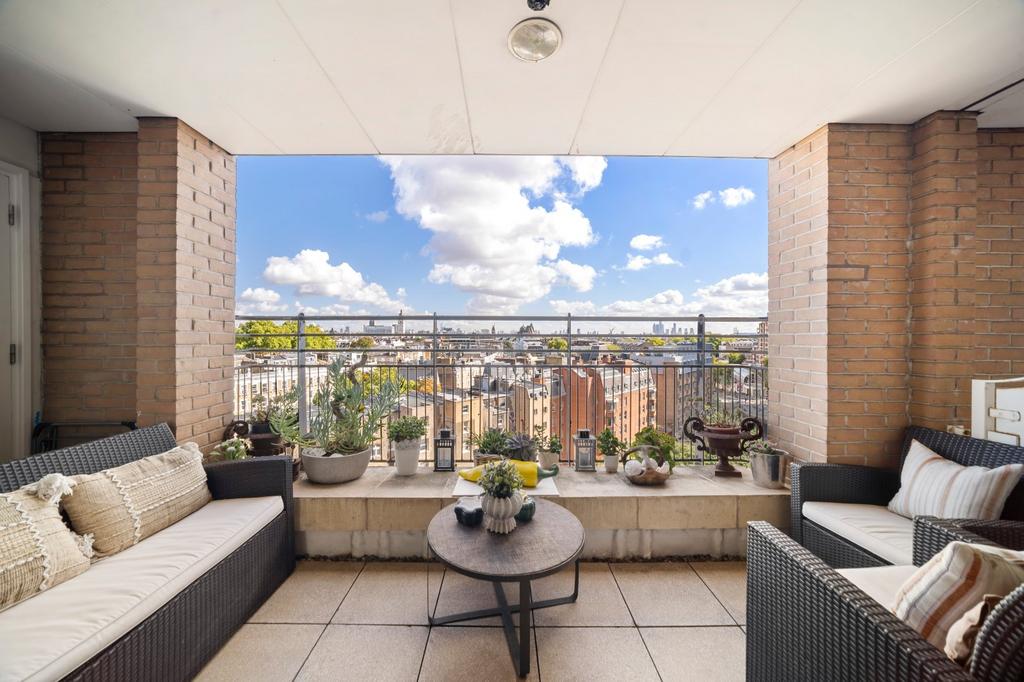Apartment in London - View 3