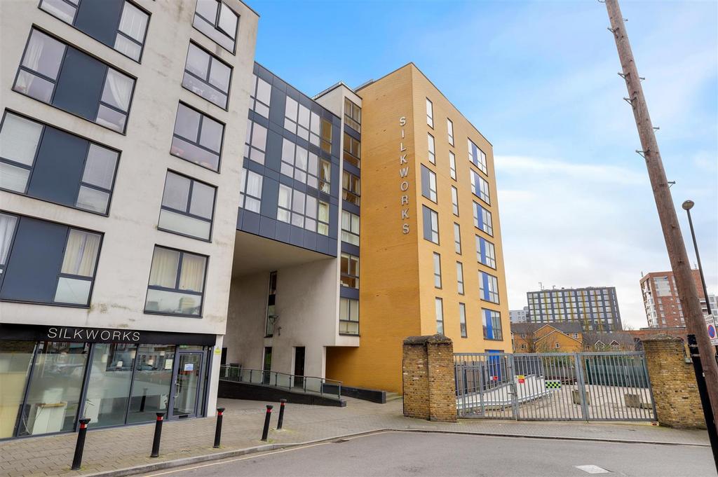 Apartment in Lewisham - View 2