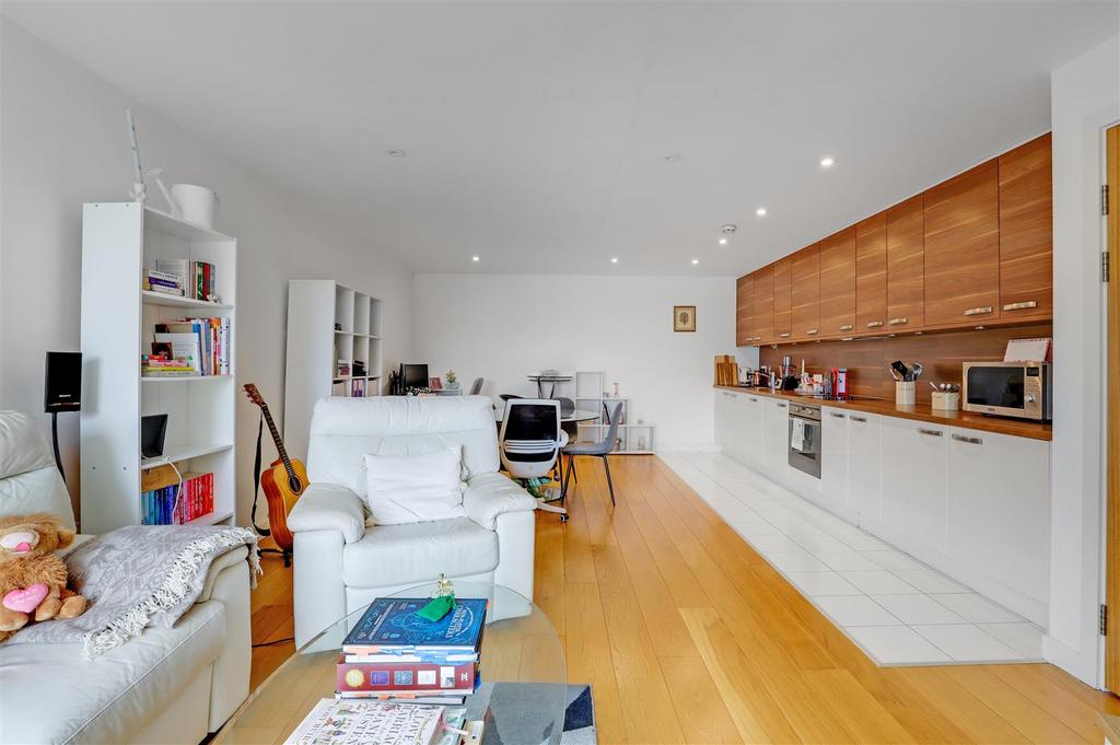 Apartment in Lewisham - View 3
