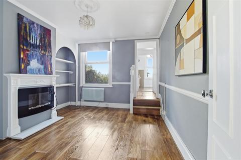 1 bedroom flat for sale, Highfield Road, Dartford, Kent, DA1