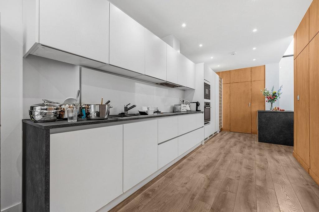 Apartment in London - View 3