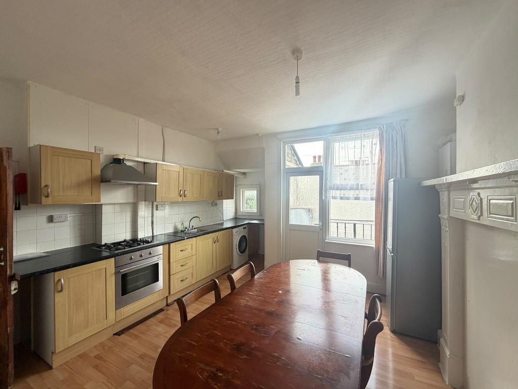 Apartment in London - View 4