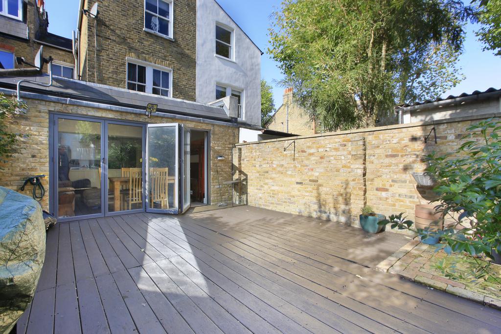 Apartment in London - View 2