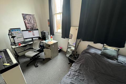 1 bedroom flat to rent, Leeds LS2