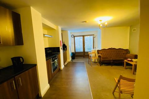 2 bedroom flat to rent, 36 Clarendon Road, Leeds LS2