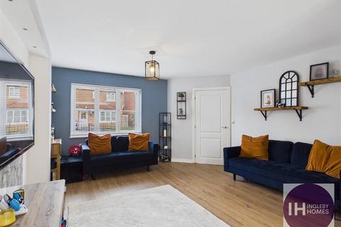 4 bedroom semi-detached house for sale, Sculptor Crescent, Queensgate