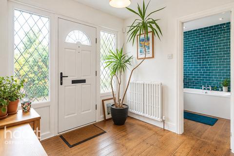 4 bedroom semi-detached house for sale, Oaklands Close, Orpington