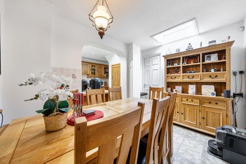 3 bedroom detached house for sale, Warren Gardens, Orpington