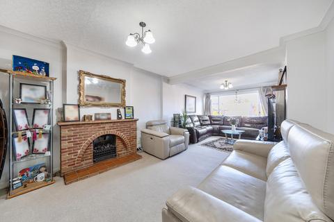 3 bedroom detached house for sale, Warren Gardens, Orpington