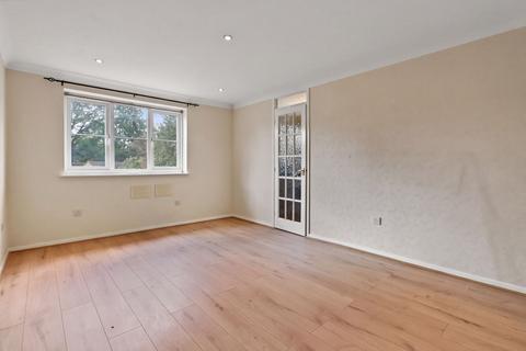 1 bedroom apartment for sale, Walton Park, Walton-On-Thames, KT12