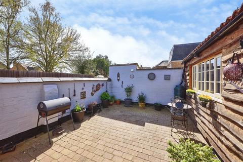 4 bedroom semi-detached house for sale, St. Marys Street, Whittlesey, Peterborough