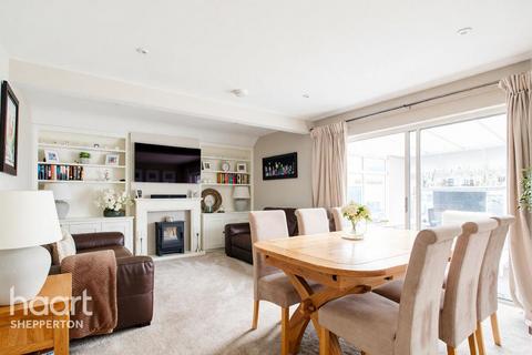 3 bedroom detached bungalow for sale, Marion Avenue, Shepperton