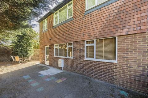 2 bedroom maisonette for sale, Thames Street, Sunbury-On-Thames TW16