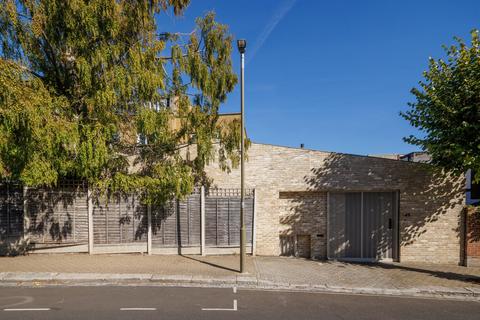 2 bedroom detached house for sale, Bracken Avenue II, London SW12