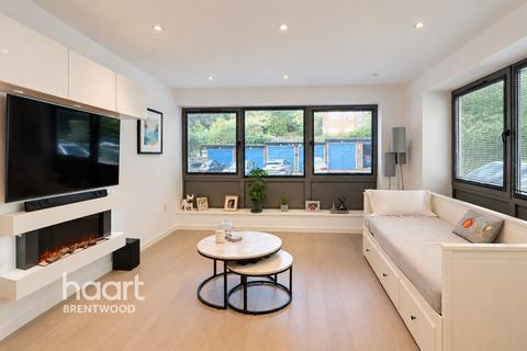 undefined, Hubert Road, Brentwood
