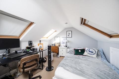 2 bedroom terraced house for sale, Bushberry Road, Homerton, London, E9