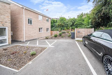 2 bedroom apartment to rent, Alabala Close, LINCOLN, LN4