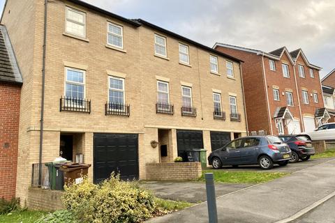 3 bedroom property to rent, Raynville Way, LS12