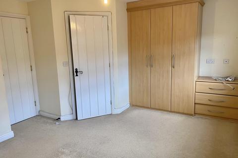 3 bedroom property to rent, Raynville Way, LS12