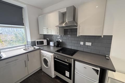 1 bedroom apartment to rent, Outcote Bank, HUDDERSFIELD, HD1
