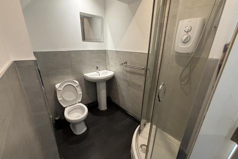 1 bedroom apartment to rent, Outcote Bank, HUDDERSFIELD, HD1