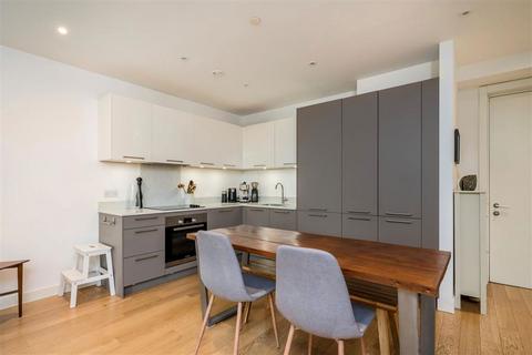 2 bedroom flat for sale, Southwark Bridge Road, London SE1