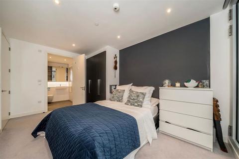 2 bedroom flat for sale, Southwark Bridge Road, London SE1
