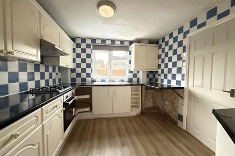 3 bedroom terraced house to rent, CHESIL WALK