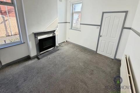 2 bedroom end of terrace house to rent, Furlong Road, Staffordshire ST6