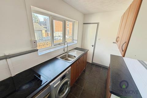 2 bedroom end of terrace house to rent, Furlong Road, Staffordshire ST6