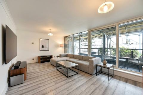 2 bedroom flat to rent, Boardwalk Place, Canary Wharf, London, E14