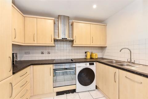 2 bedroom flat to rent, Boardwalk Place, Canary Wharf, London, E14