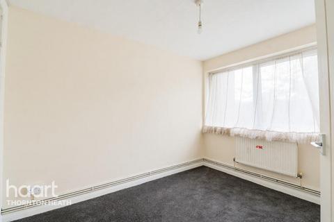 2 bedroom flat for sale, Selhurst Road, LONDON
