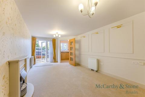 1 bedroom apartment for sale, Goodes Court, Baldock Road, Royston, Herts, SG8 5FF