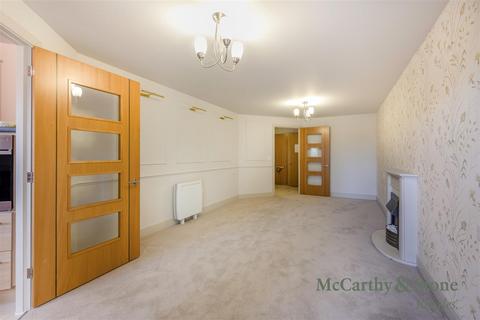 1 bedroom apartment for sale, Goodes Court, Baldock Road, Royston, Herts, SG8 5FF