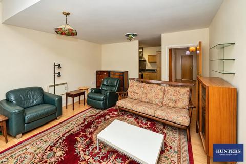 2 bedroom flat for sale, Calder Court, Town Hall Street, East Halifax, HX1 1UU
