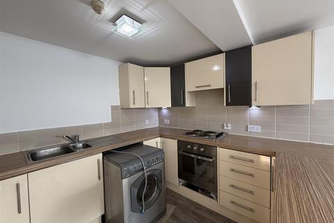 1 bedroom flat to rent, High Street, Stevenage