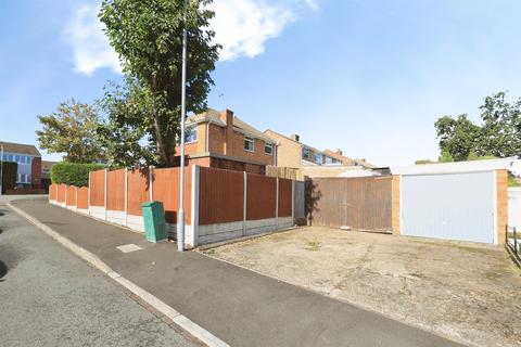 4 bedroom detached house for sale, Manor Avenue South, Kidderminster