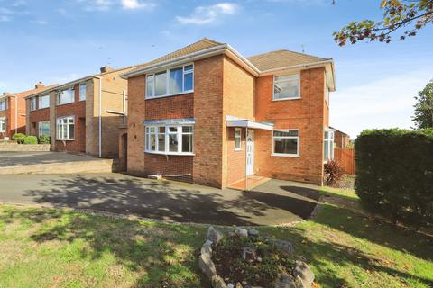 4 bedroom detached house for sale, Manor Avenue South, Kidderminster
