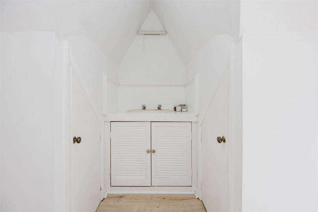 Apartment in Hove - More