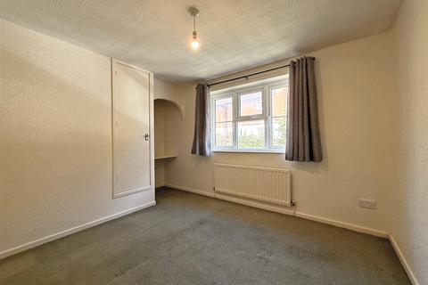 3 bedroom end of terrace house for sale, Ravenscourt Walk, Copthorne, Shrewsbury