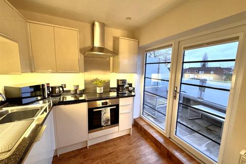 1 bedroom penthouse to rent, Studfall Avenue, Corby NN17