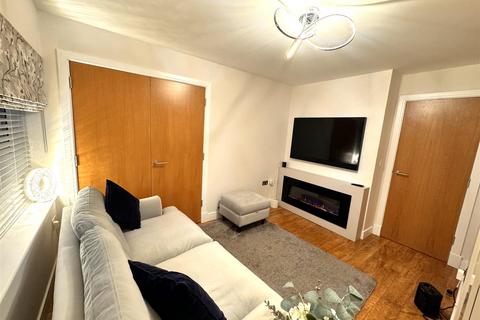 1 bedroom penthouse to rent, Studfall Avenue, Corby NN17