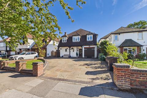 4 bedroom detached house for sale, Sandiland Crescent, Bromley BR2