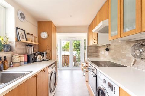 3 bedroom apartment to rent, Stanley Road, Brighton BN1