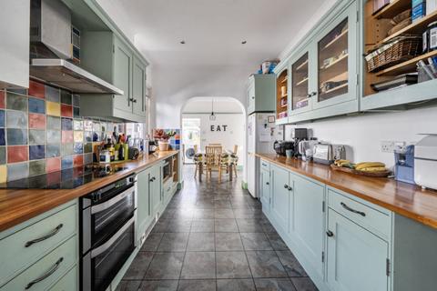 4 bedroom semi-detached house for sale, Elm Crescent, Ealing, W5